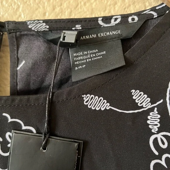 A|X Armani Exchange DEEP KEYHOLE-BACK BLOUSE - Picture 15 of 15